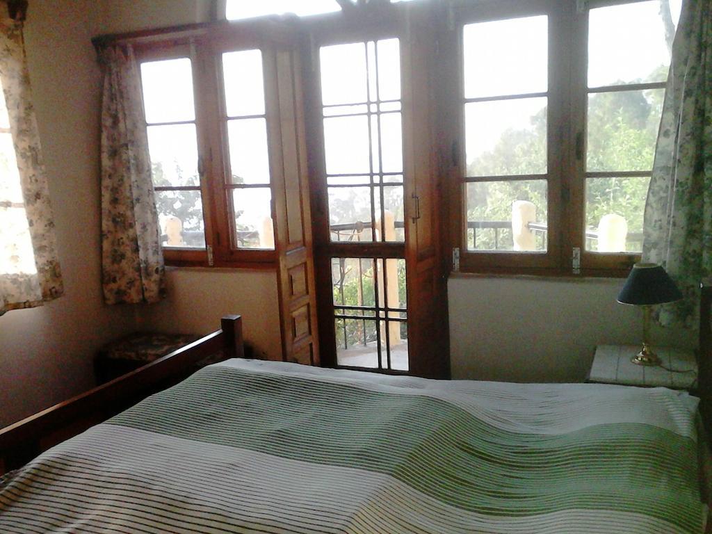 Cosmos Himalayan Villas Ranikhet Chambre photo